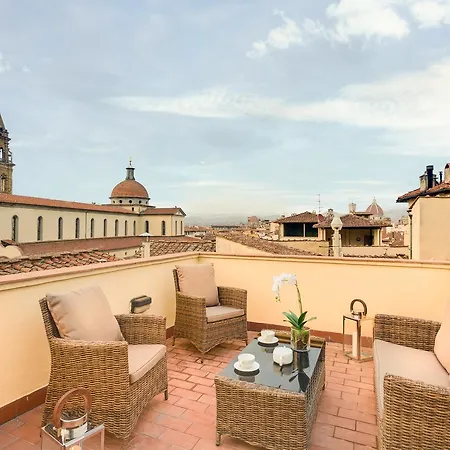 - Maggioterrace Daire Floransa